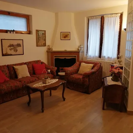 Casa de Férias La Di Capolaia Introdacqua