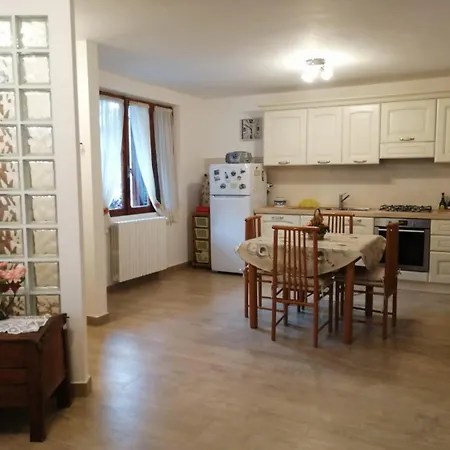 Casa de Férias La Di Capolaia Introdacqua